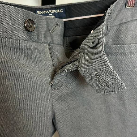 Banana Republic petite grey low rise flare stretch cotton pant. - Picture 6 of 9